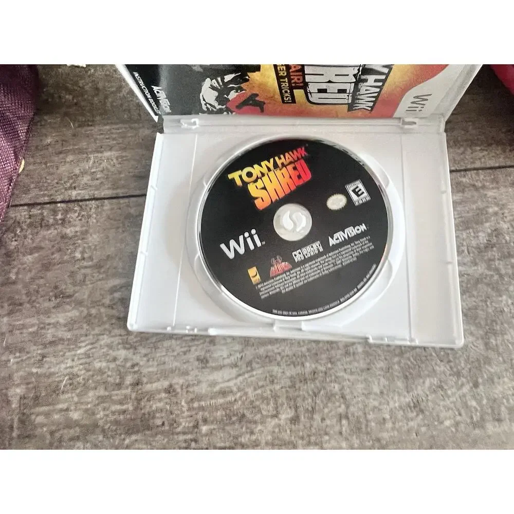 Nintendo Wii Tony Hawk Wireless Skateboard, Tony Hawk Shred, Dongle Activision